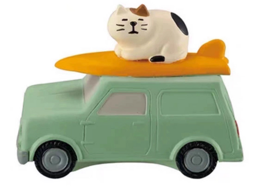 Desktop Ornament - Car Surfing Cat