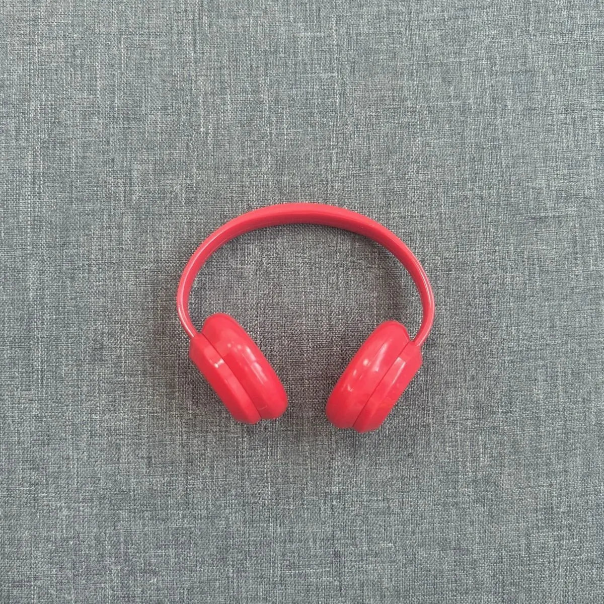Mini cute headphones for dolls, perfect as an adorable accessory