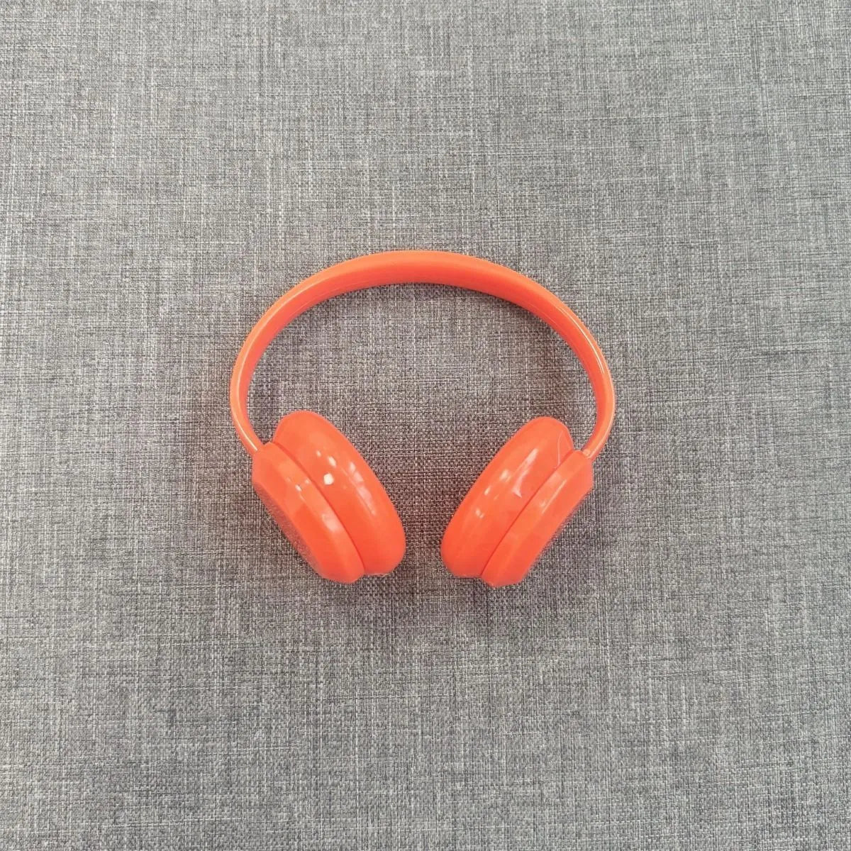 Mini cute headphones for dolls, perfect as an adorable accessory