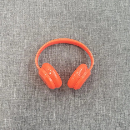 Mini cute headphones for dolls, perfect as an adorable accessory